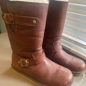 UGG Kensington 3325 Chocolate Leather Boots Women’s US 8 Pull On never worn